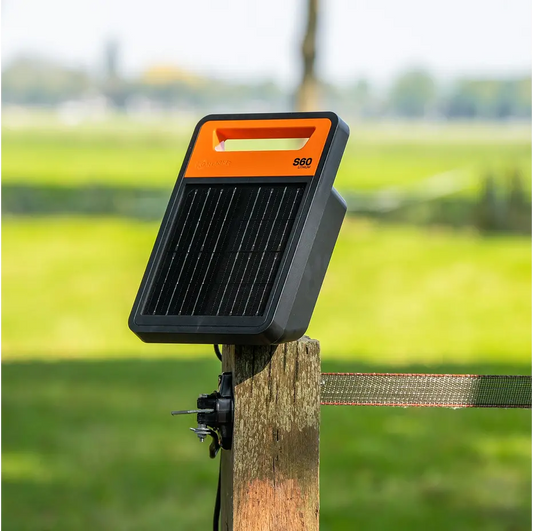 Gallagher S60Li Lithium Solar Electric Fence Energiser - 3x Faster Charging